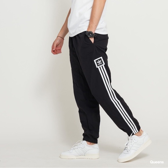 Adidas Men’s Standard Wind Track Pants EC3313 Black Sz Large - Picture 1 of 5